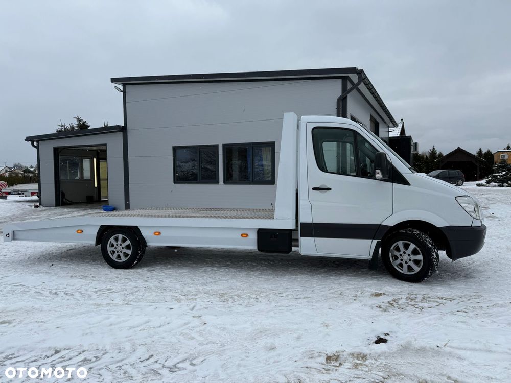 Mercedes-Benz Sprinter - 4