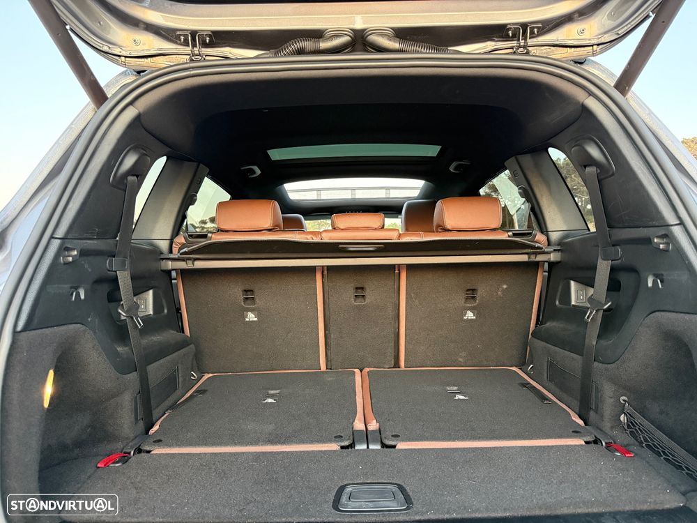 Mercedes-Benz GLB 200 Progressive - 38