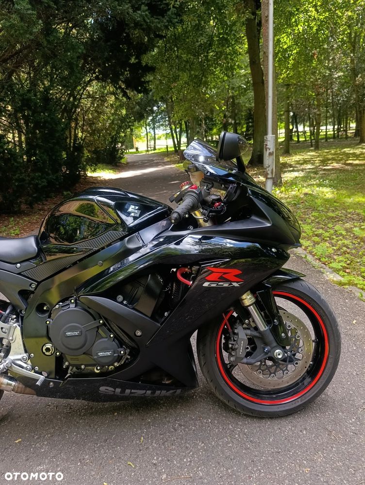 Suzuki GSX-R - 30