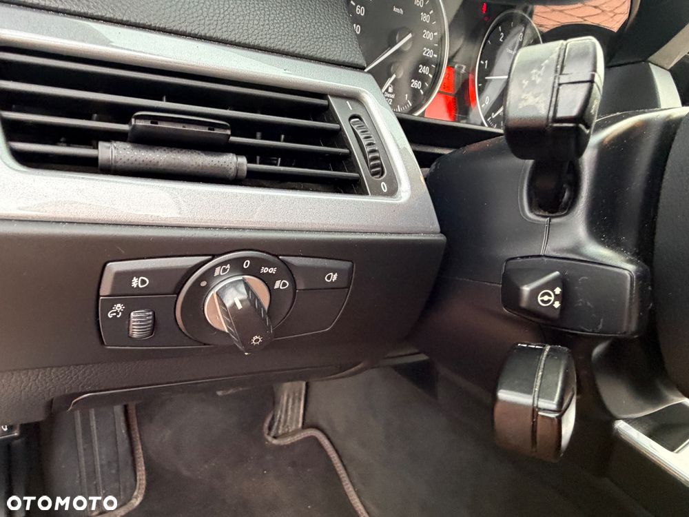 BMW Seria 5 530d - 28