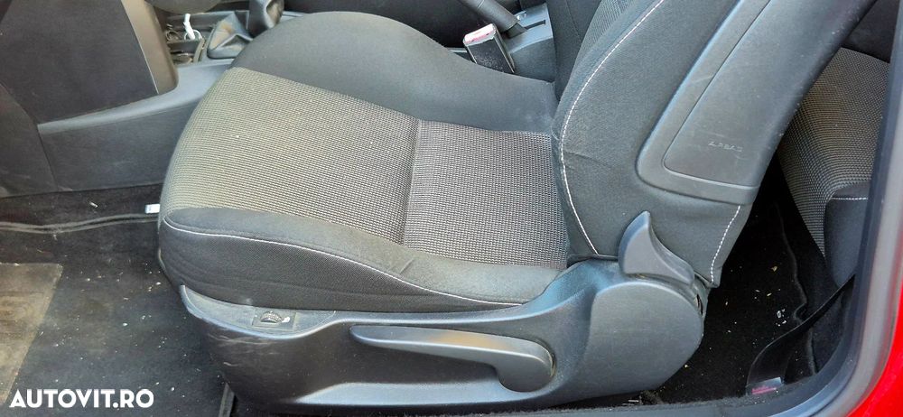 Peugeot 207 120 VTi Premium - 4