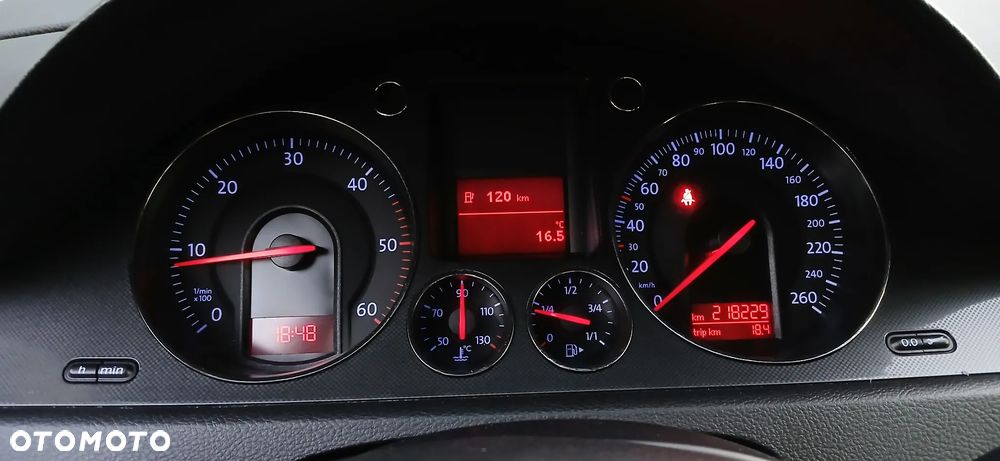 Volkswagen Passat 1.9 TDI Comfortline - 20