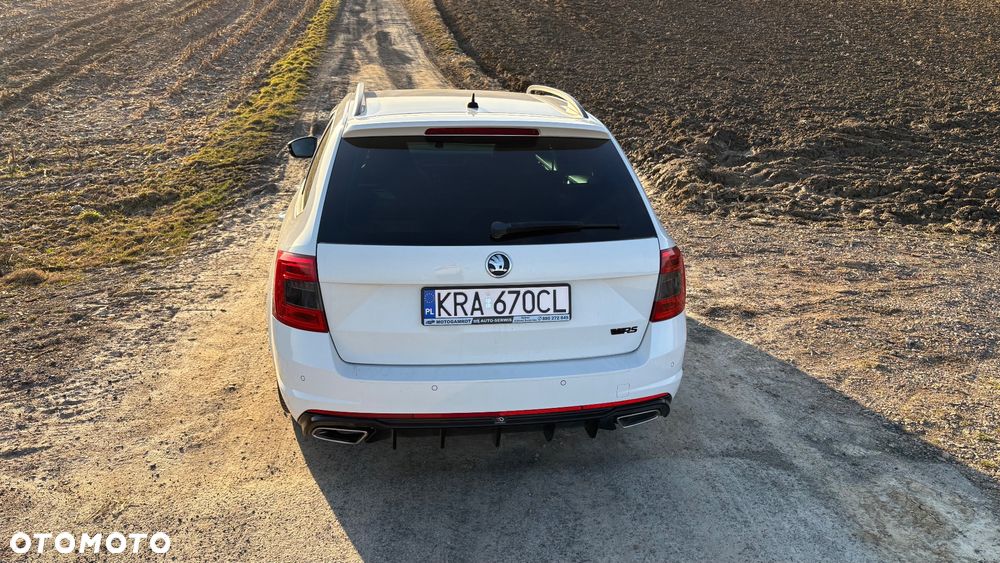 Skoda Octavia 2.0 TDI RS DSG - 6