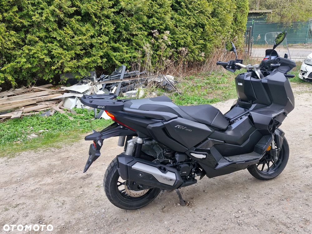 Honda ADV350 - 8