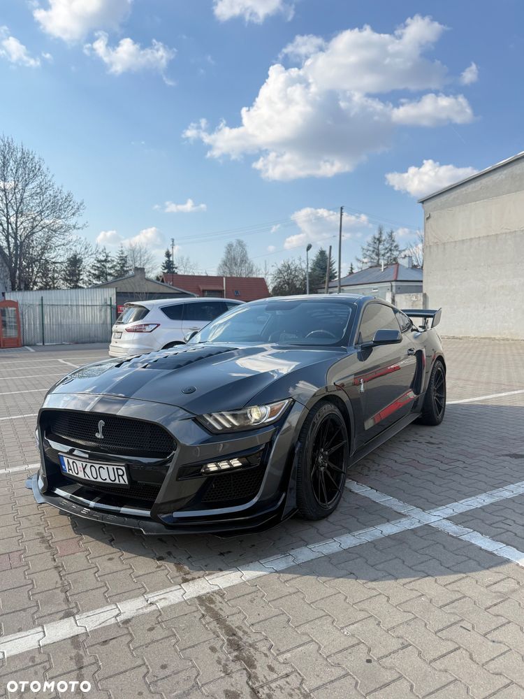 Ford Mustang 5.0 V8 GT - 2