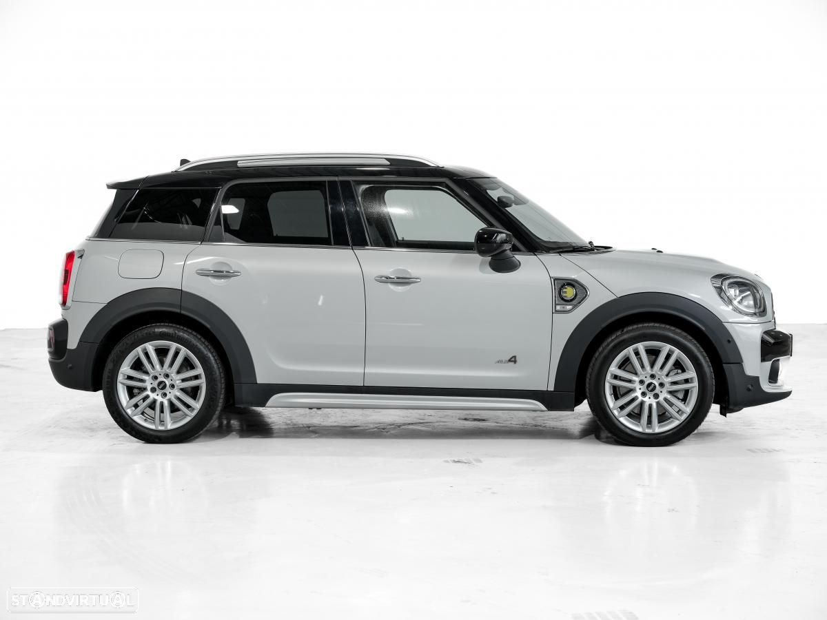 MINI Countryman Cooper SE ALL4 Auto - 2