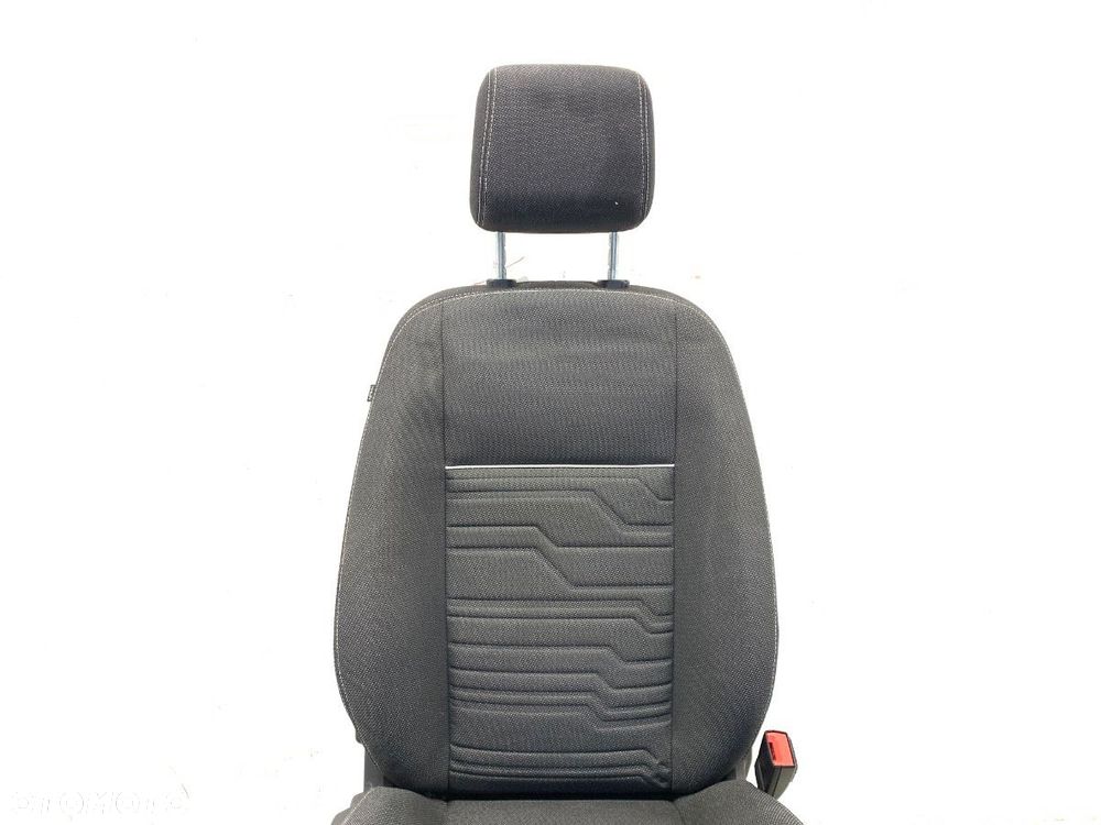 FOTEL PRAWY PRZÓD FORD TOURNEO CONNECT / GRAND TOURNEO CONNECT V408 nadwozie wielko 2013 - 2022 1.5 - 2