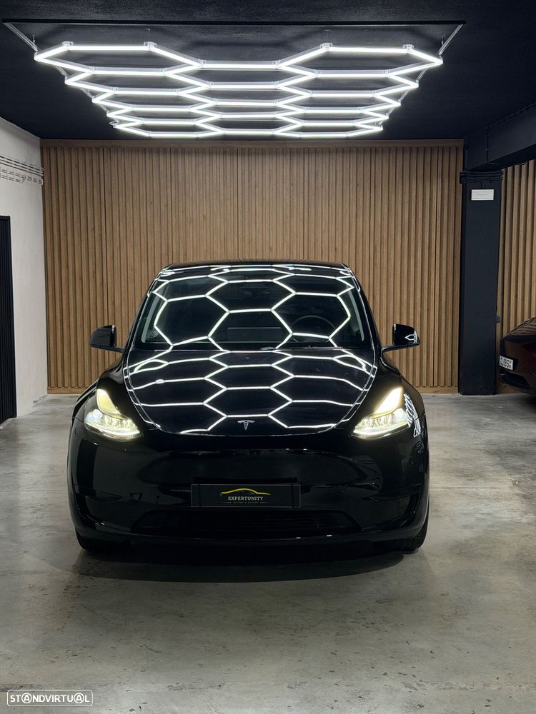 Tesla Model Y Long Range RWD - 2
