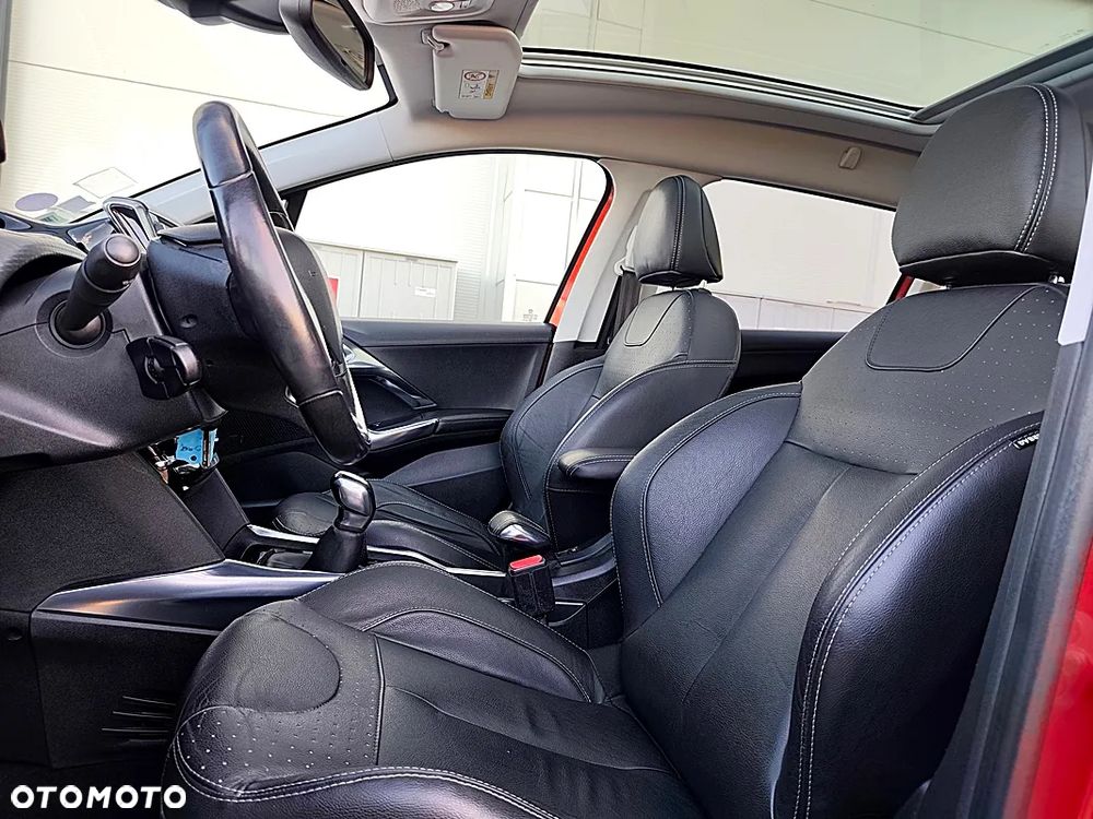 Peugeot 2008 - 9