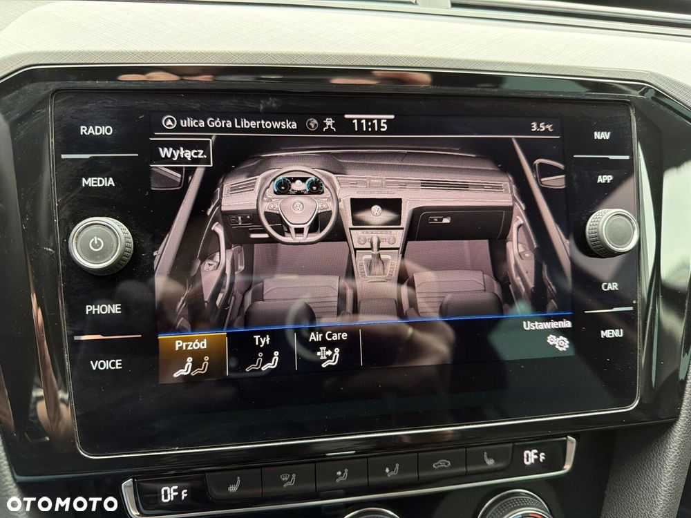 Volkswagen Passat - 23