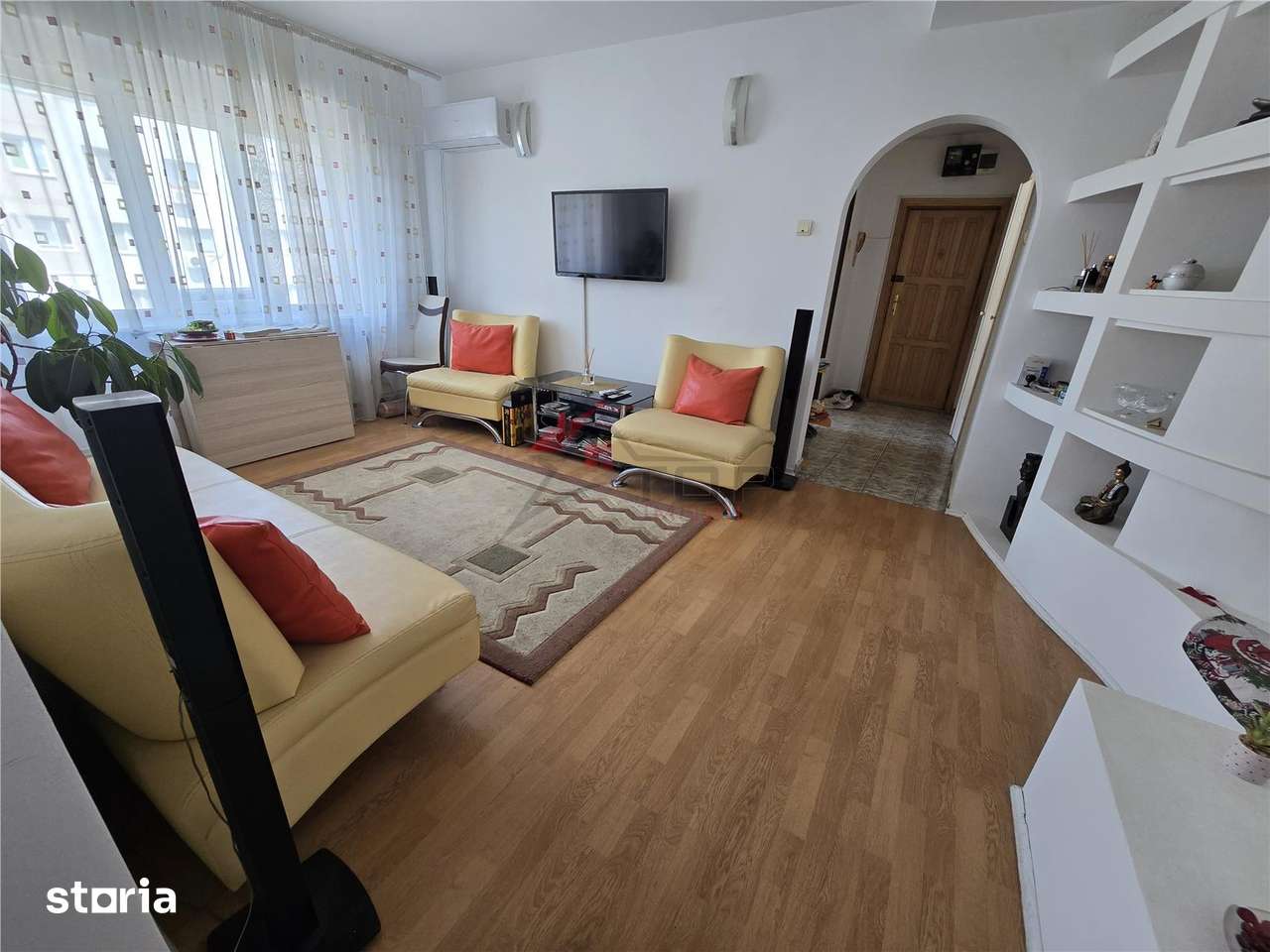 Etaj intermediar, 3 camere decomandat zona Mircea cel Batran — fotografia 1
