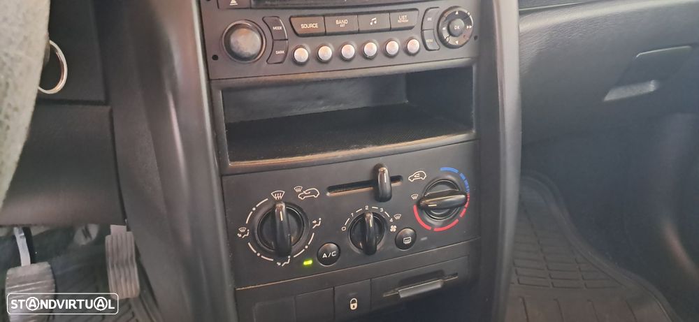 Peugeot 207 1.4 16V Open - 8