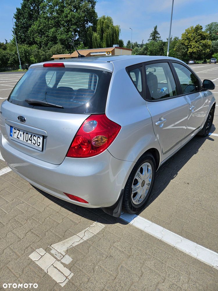 Kia Ceed - 3