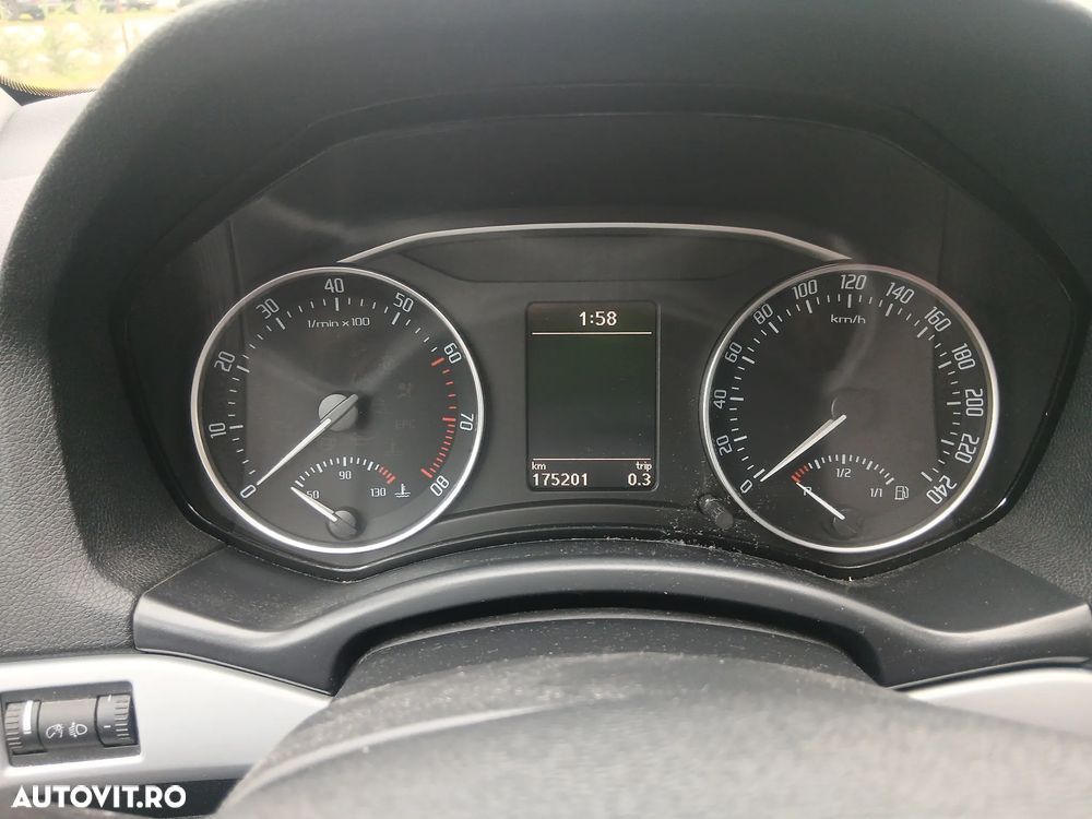 Skoda Octavia 1.4 TSI Business DSG - 5