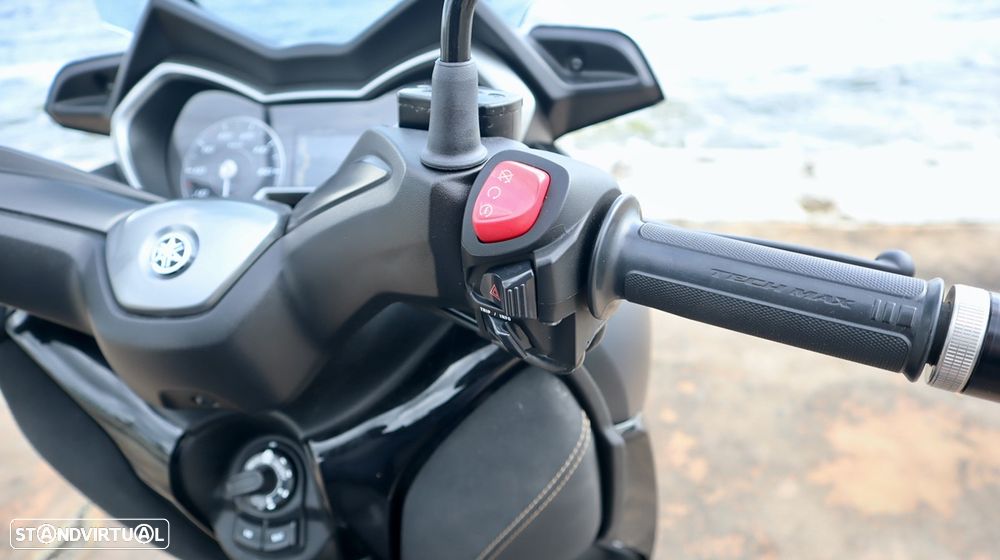Yamaha X-Max Tech Max - 22