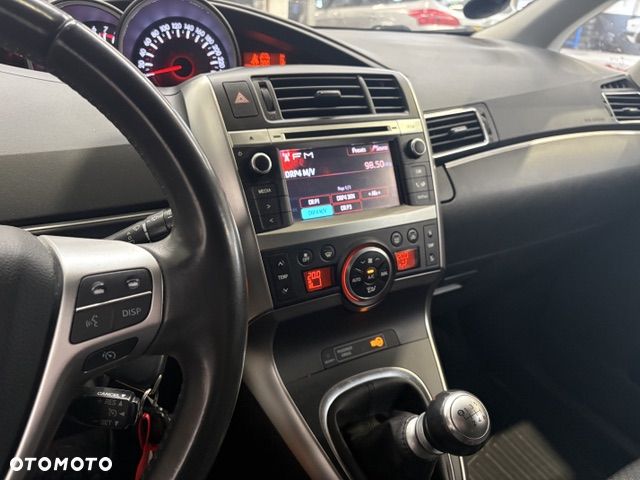 Toyota Verso 1.8 Premium EU5 7os - 11