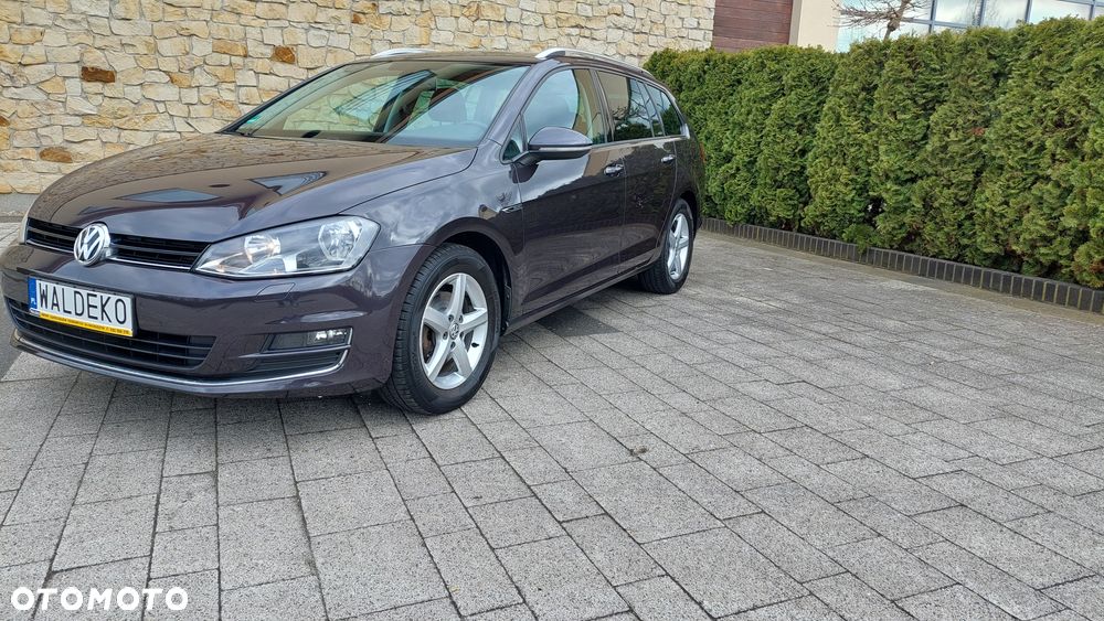 Volkswagen Golf - 1