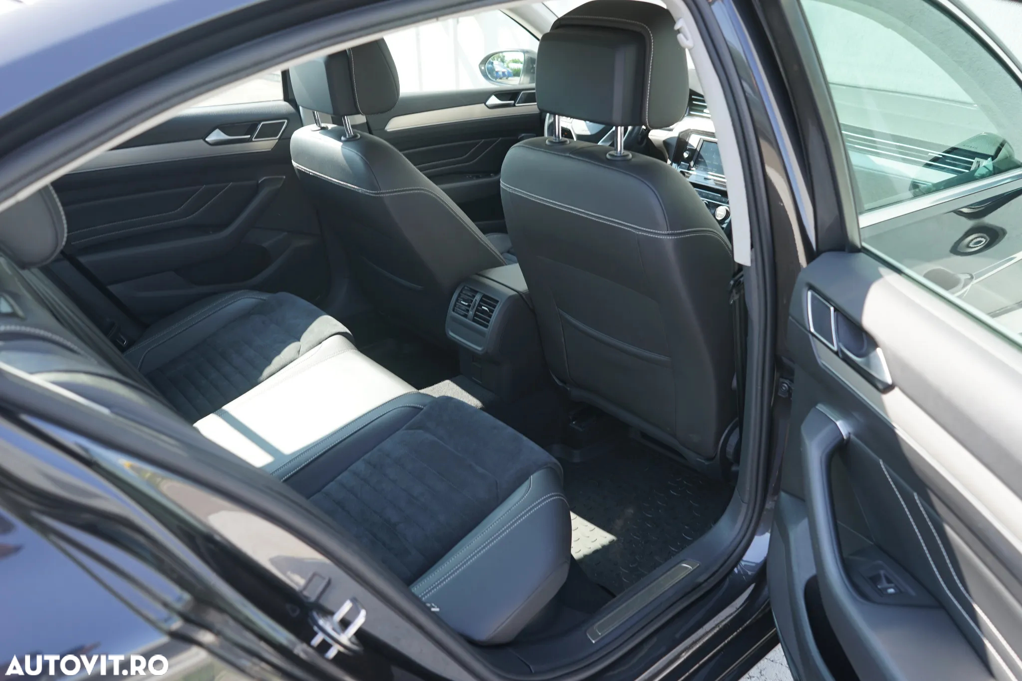 Volkswagen Passat - 29
