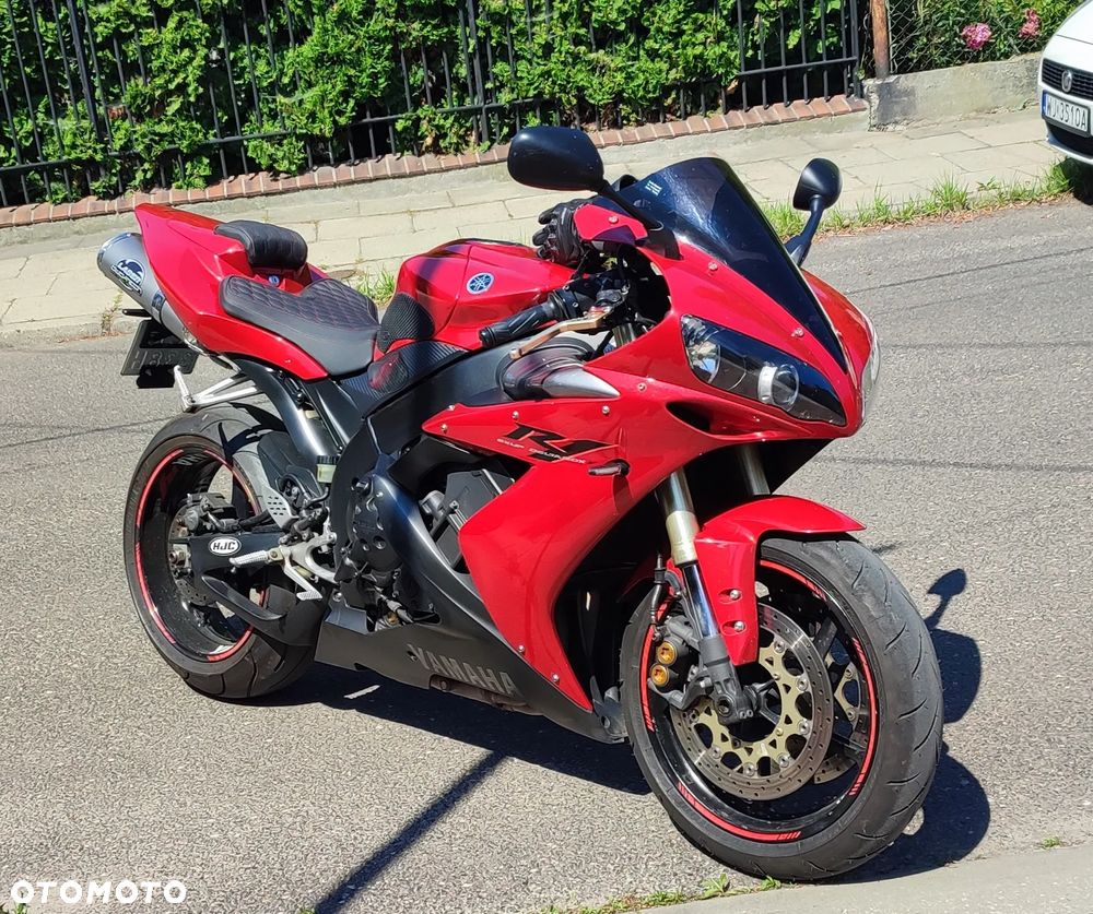 Yamaha R1 - 3