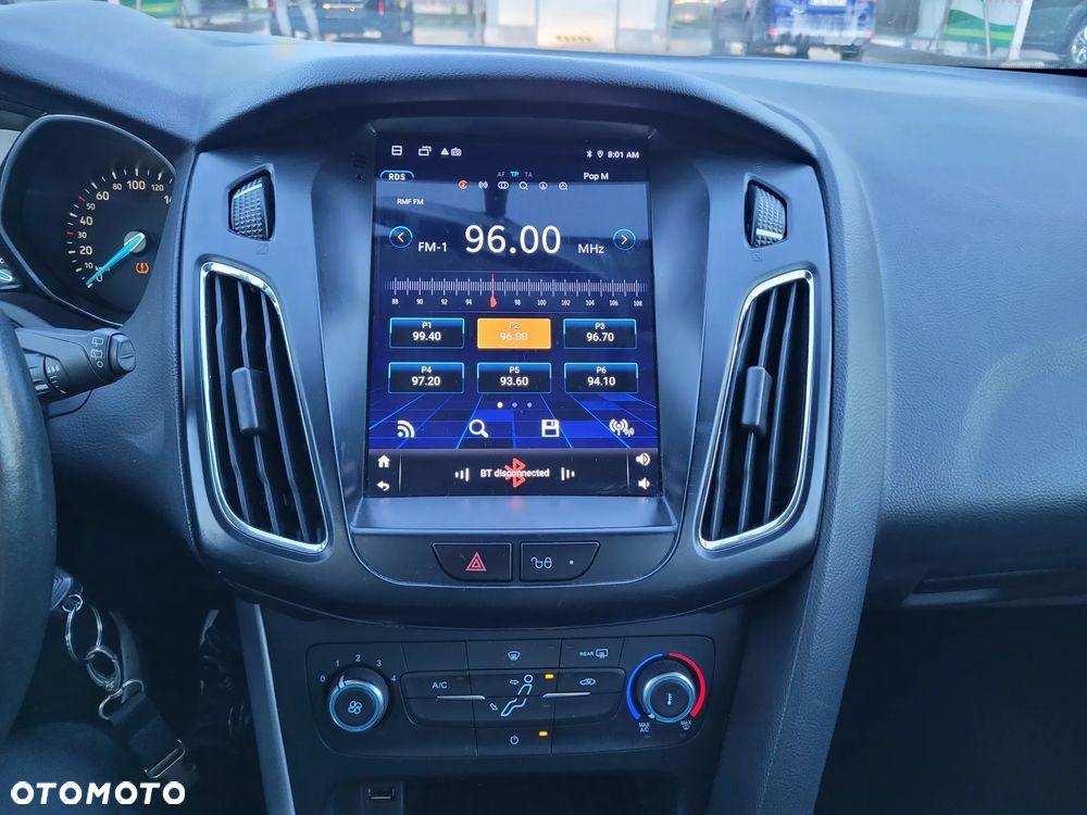Ford Focus - 10