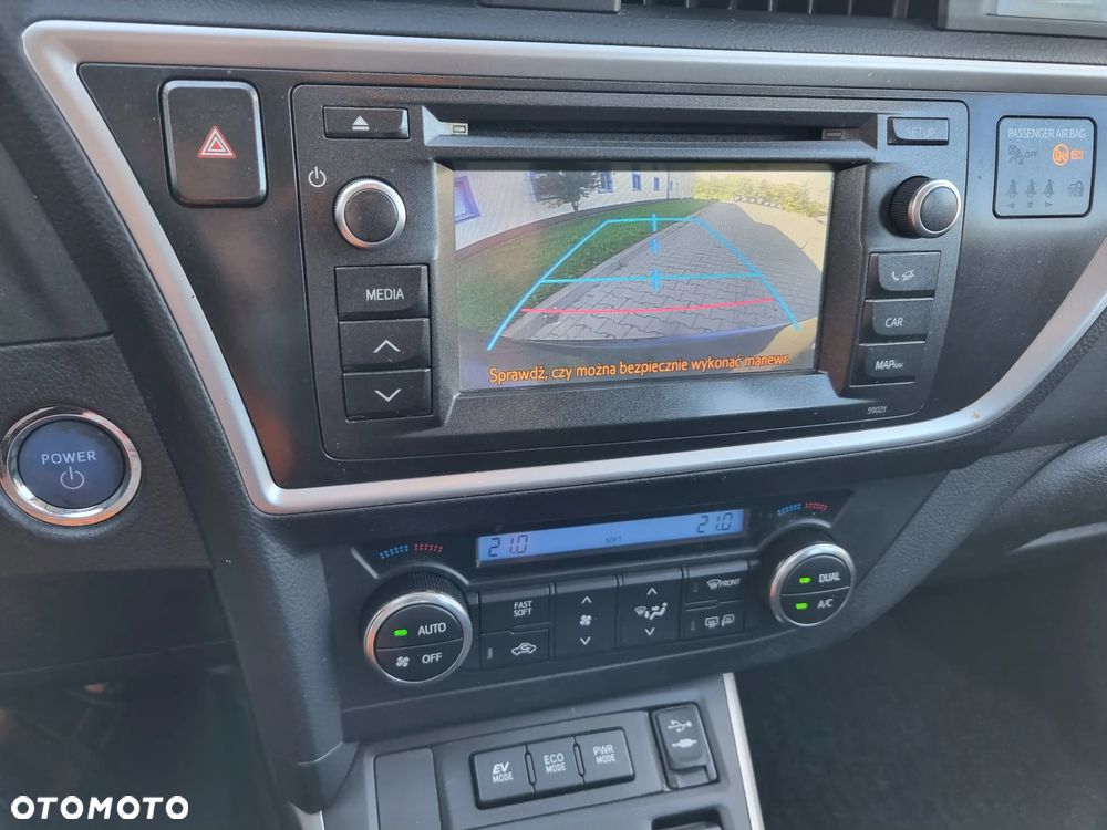 Toyota Auris 1.8 HSD Prestige NAVI - 14
