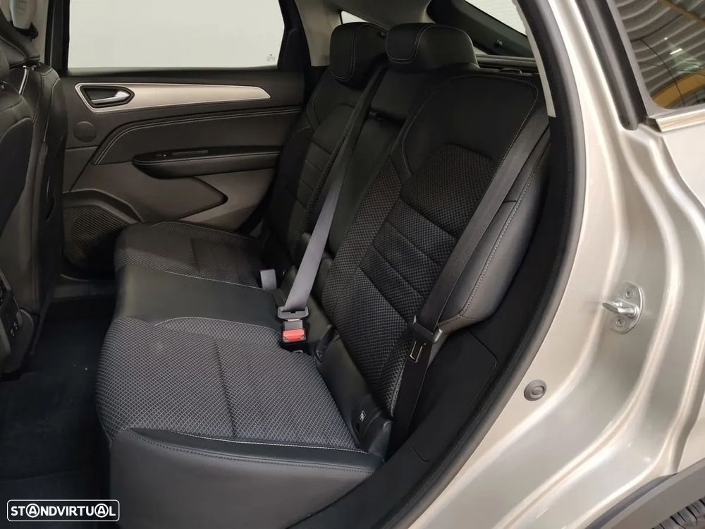 Renault Arkana 1.6 E-Tech Full Hybrid Techno - 11