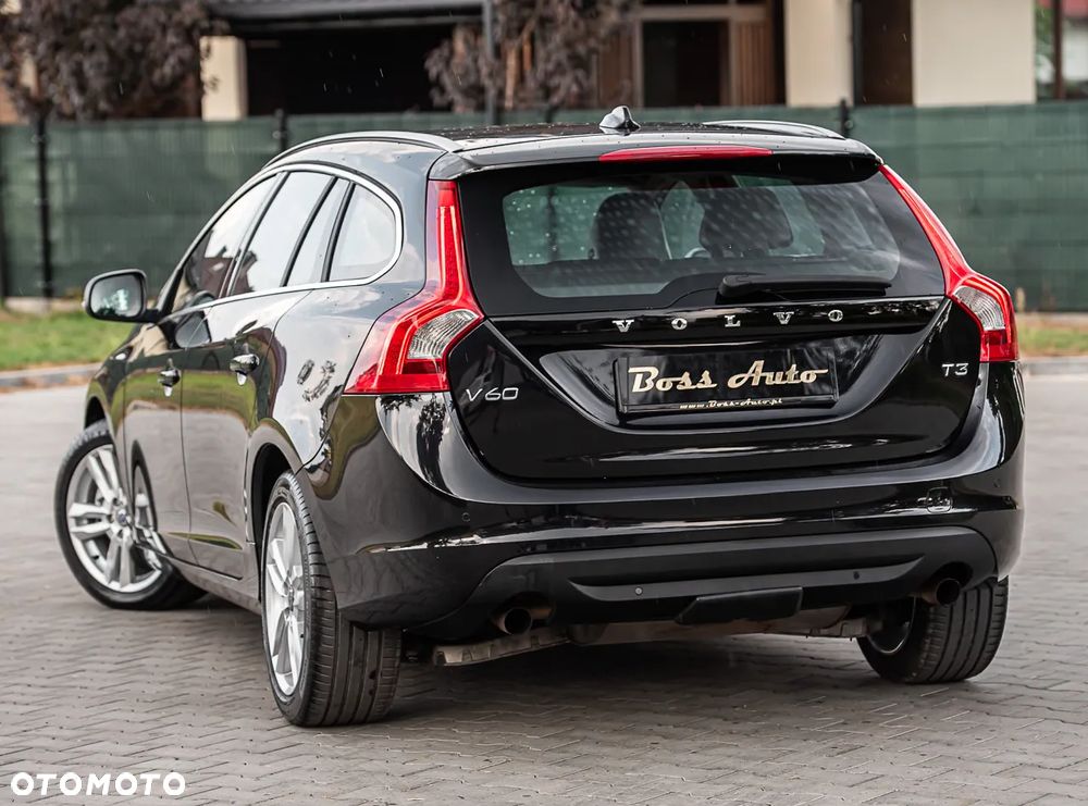 Volvo V60 T3 R-Design Summum - 8