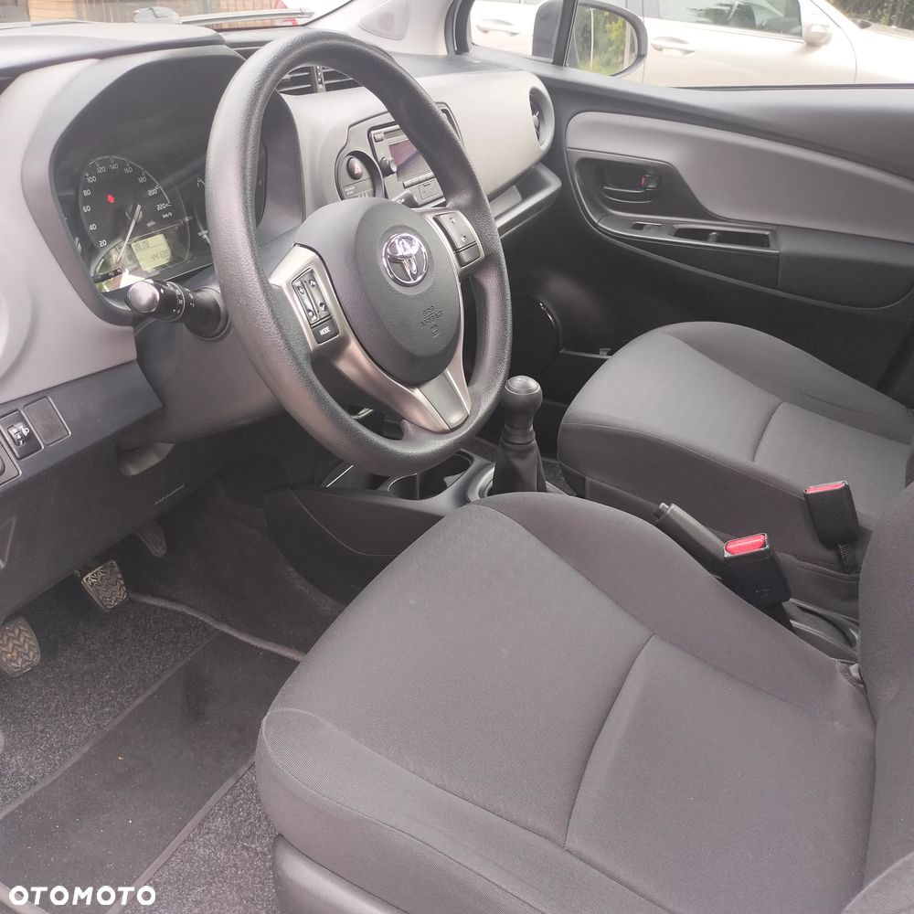 Toyota Yaris - 14