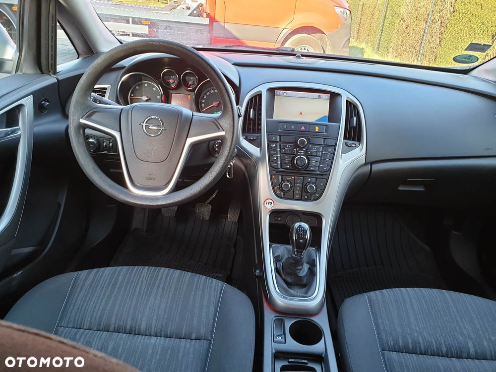 Opel Astra - 13