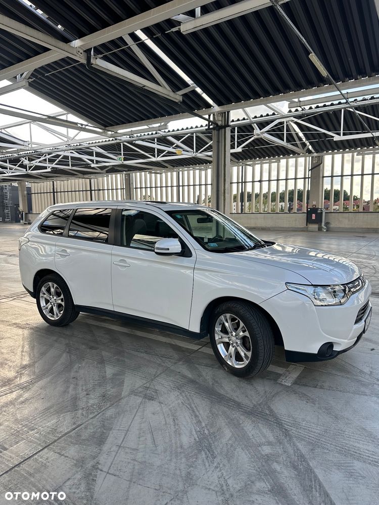Mitsubishi Outlander - 3