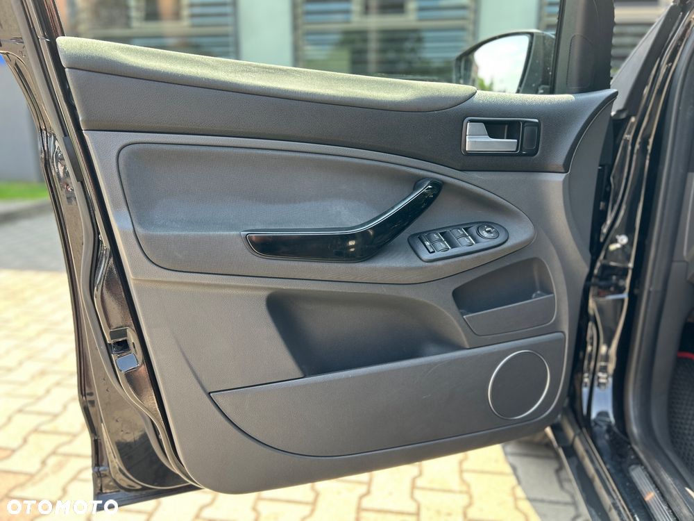 Ford Kuga - 15