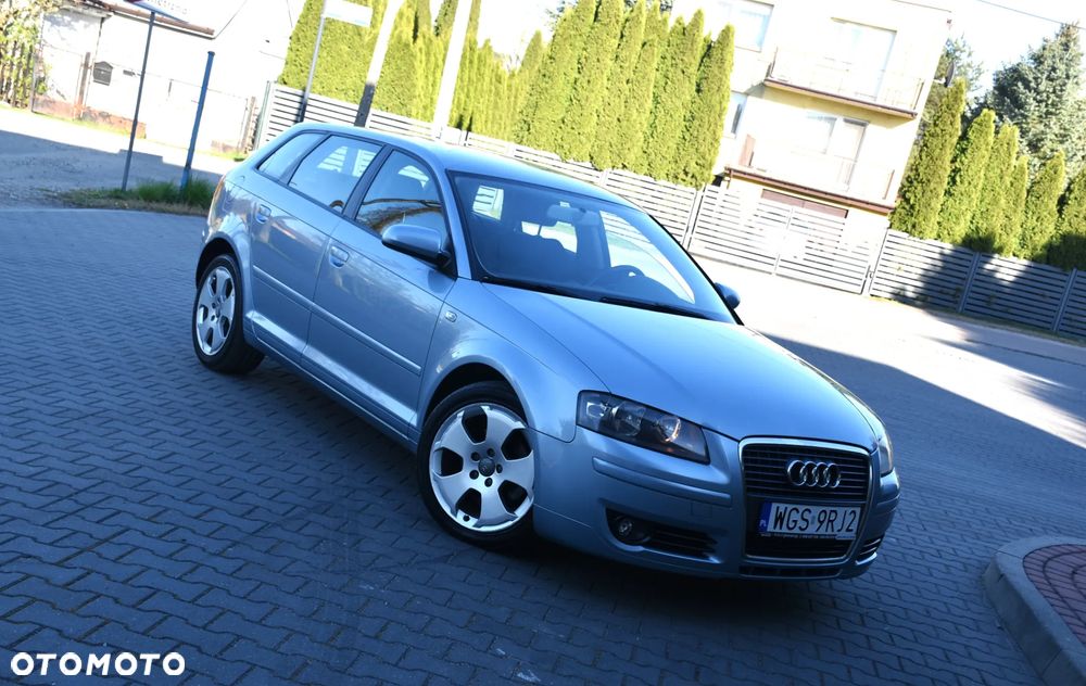 Audi A3 Sportback 2.0 TDI Ambiente - 2