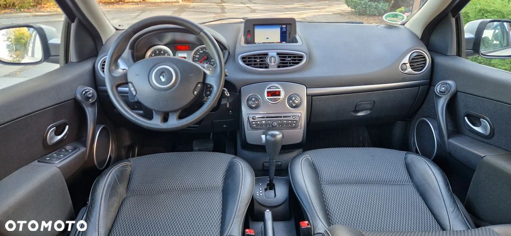Renault Clio - 26