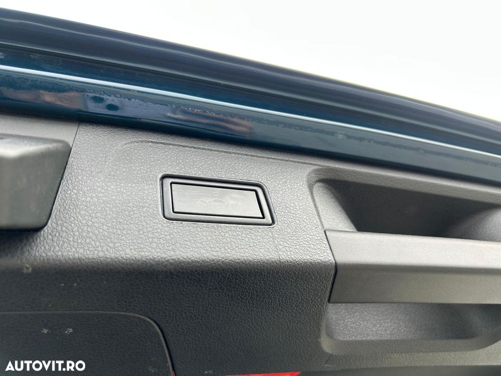 Volkswagen Passat 2.0 TDI SCR DSG Elegance - 31