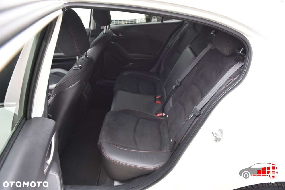 Mazda 3 - 16