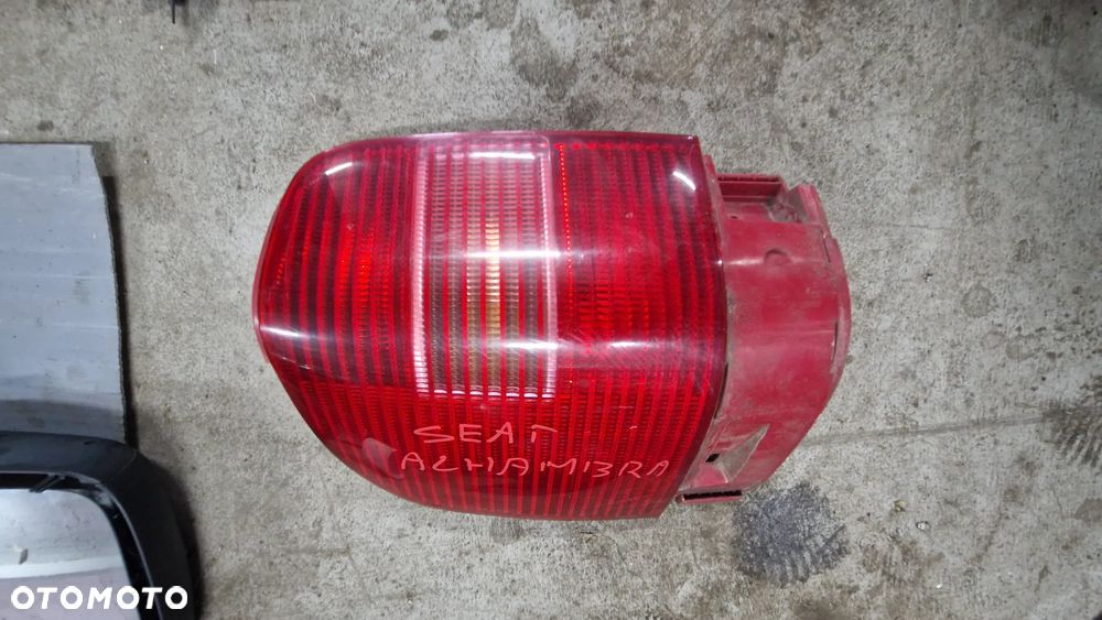 Sprzedam Lampy tylnie Seat Alhambra - 1