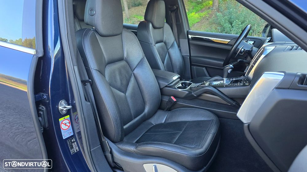 Porsche Cayenne Diesel Tiptronic S - 15