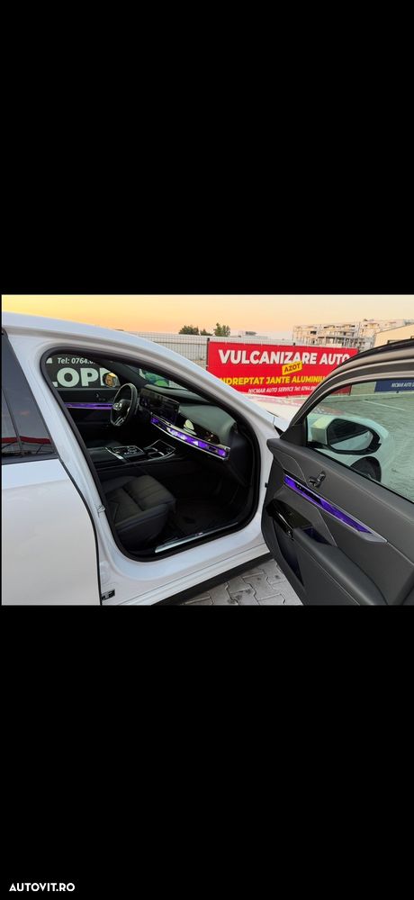 BMW Seria 7 740Le xDrive iPerformance - 14