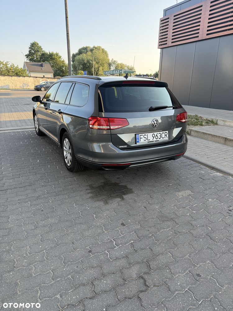 Volkswagen Passat - 5