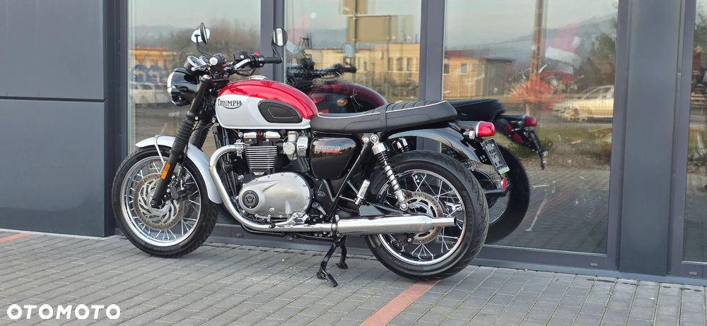 Triumph Bonneville - 27