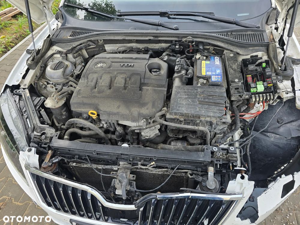 Skoda Superb 1.6 TDI Ambition - 9