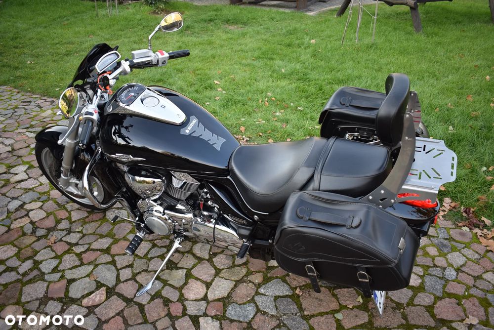 Suzuki Intruder - 19