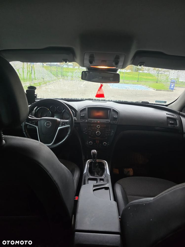 Opel Insignia - 11