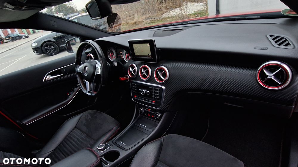 Mercedes-Benz Klasa A 180 (BlueEFFICIENCY) 7G-DCT AMG Sport - 29