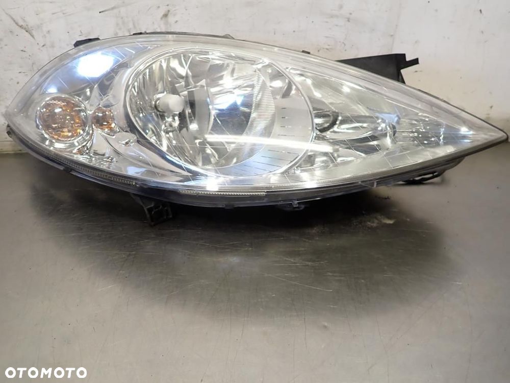 LAMPA PRAWA PRZEDNIA MERCEDES W169 A200 - 8