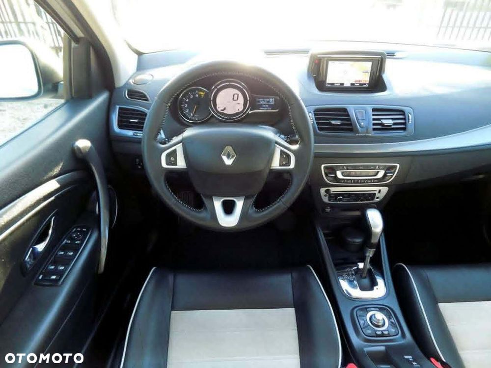 Renault Megane 2.0 140 CVT Bose Edition - 10