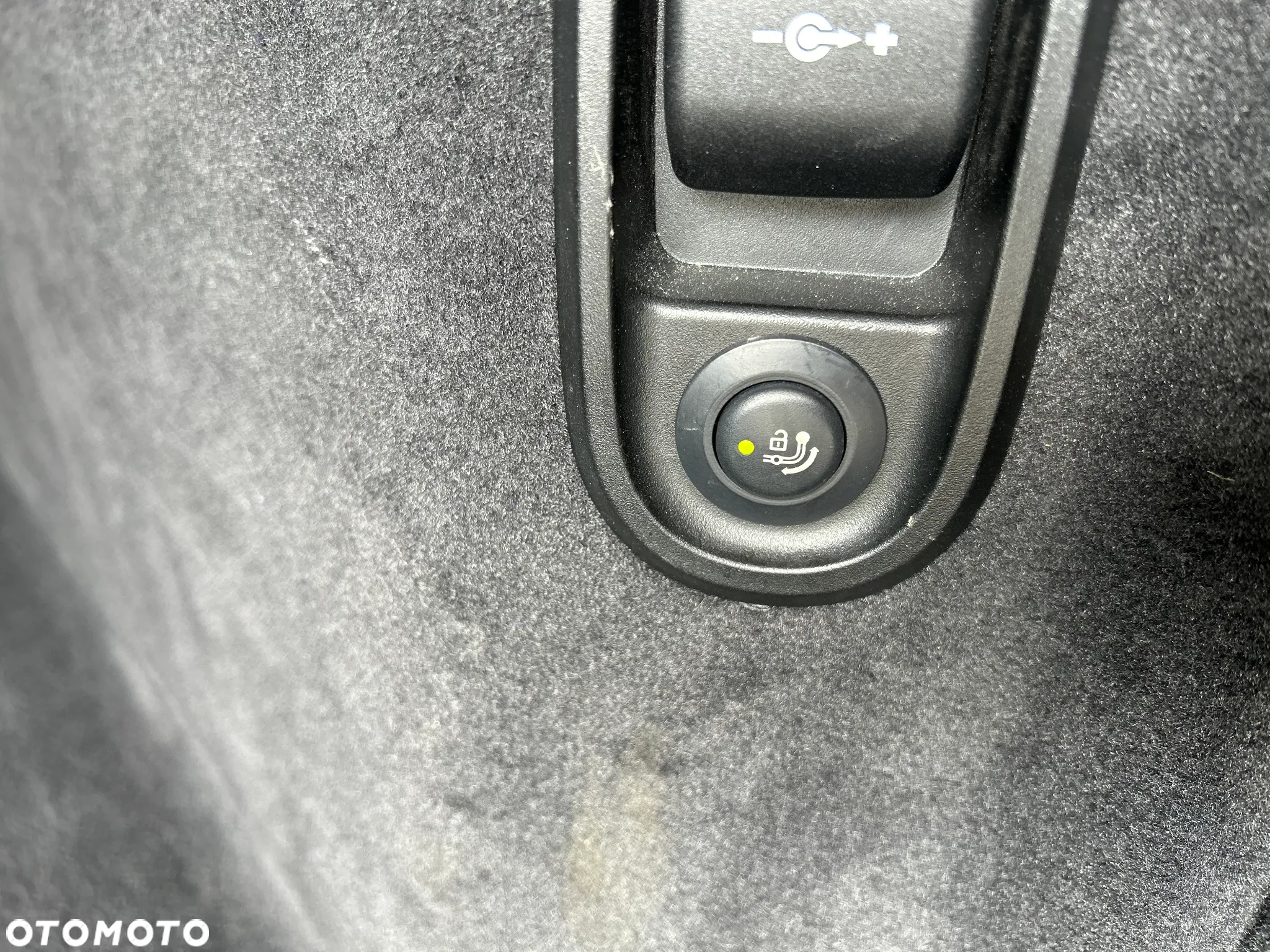 BMW Seria 5 530i xDrive Touring Sport Line - 11