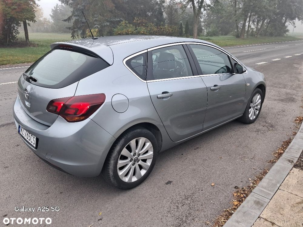 Opel Astra - 4