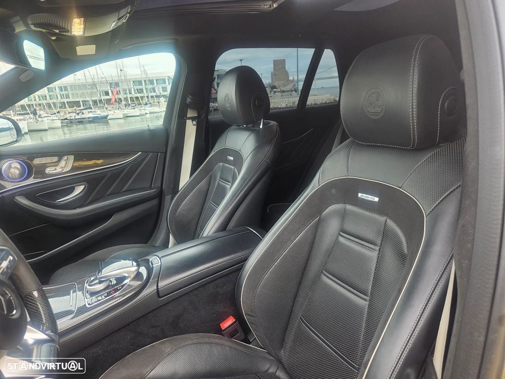 Mercedes-Benz E 63 AMG S 4Matic+ T Speedshift MCT-9G Final Edition - 13