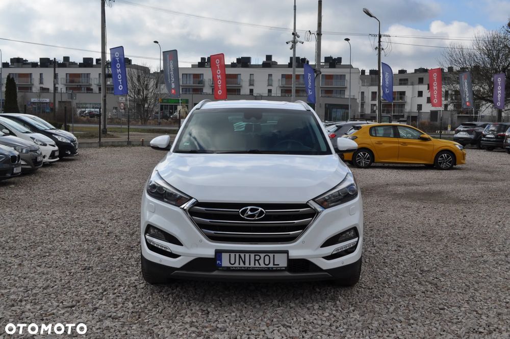 Hyundai Tucson 2.0 CRDI 4WD Automatik Premium - 3